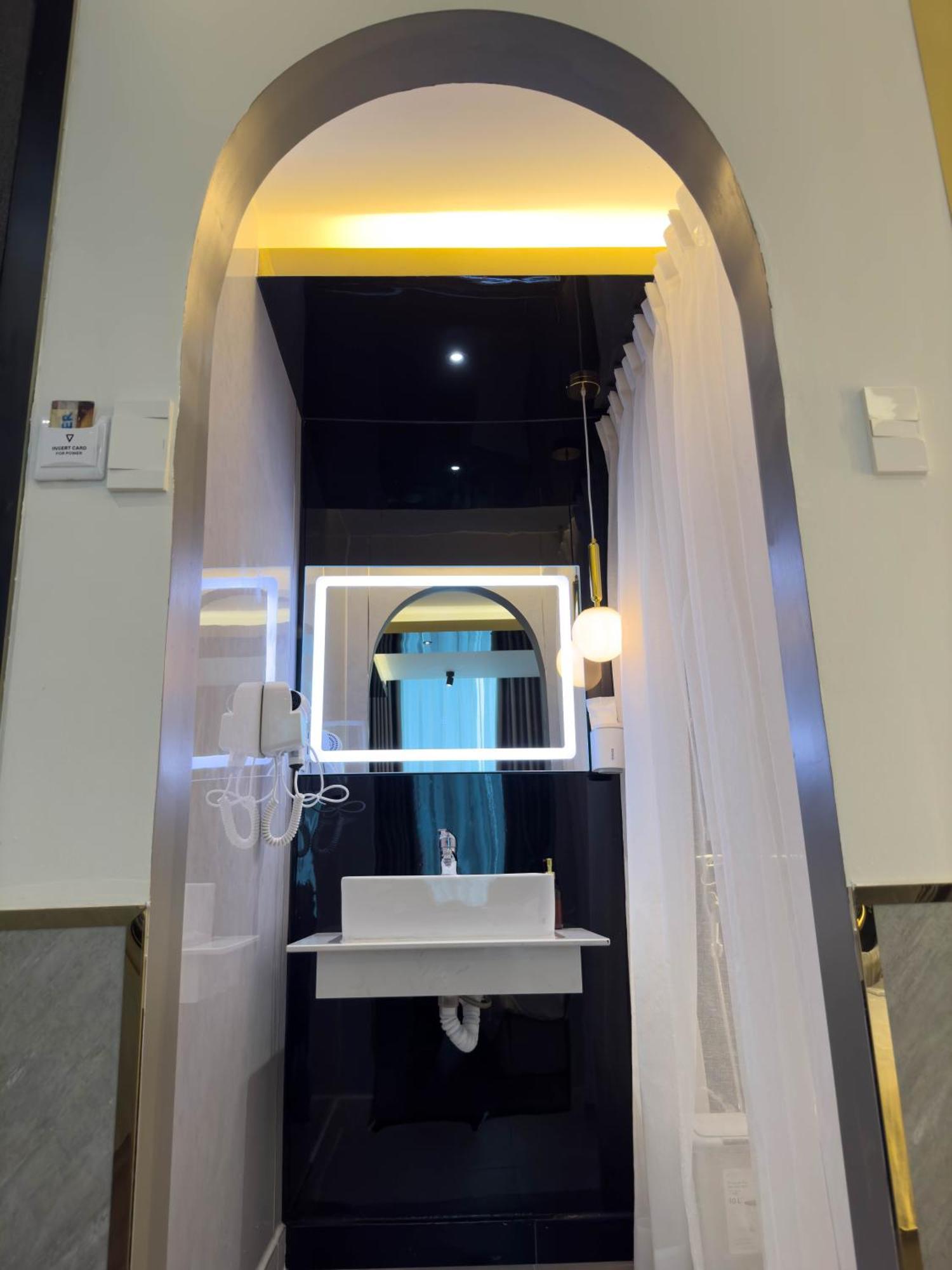 M&H Hotel 胡志明市 外观 照片